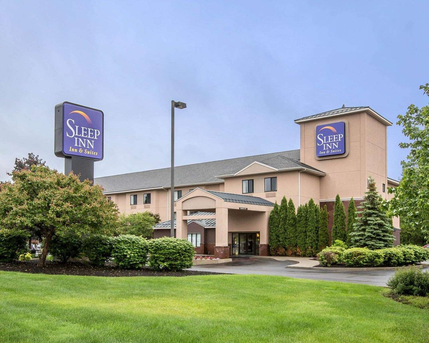 Sleep Inn & Suites Queensbury - Lake George 19/19