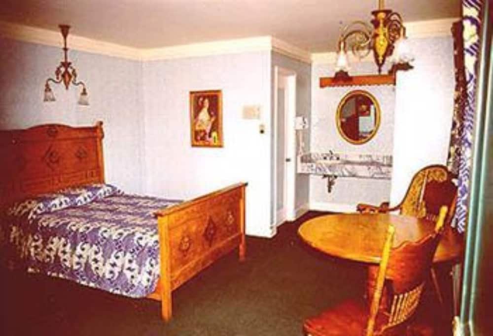 Georgetown Mountain Inn 26/56