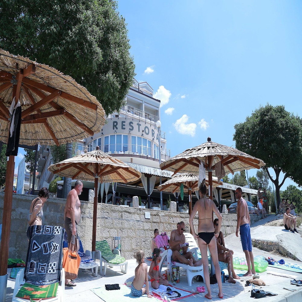 Hotel Marina 8/51