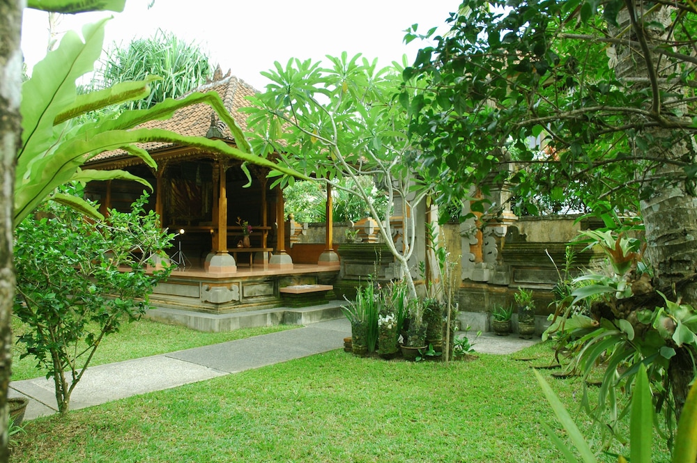 Jati 3 Bungalows 64/71