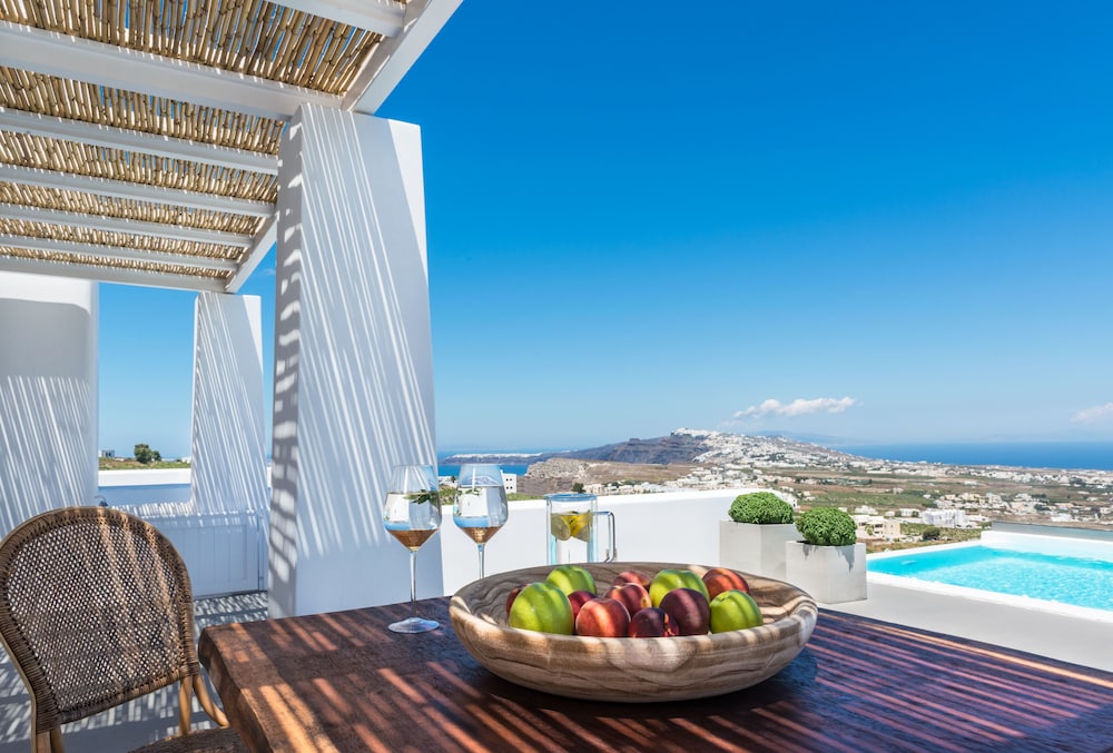 White & Co. Exclusive Island Villas 28/45