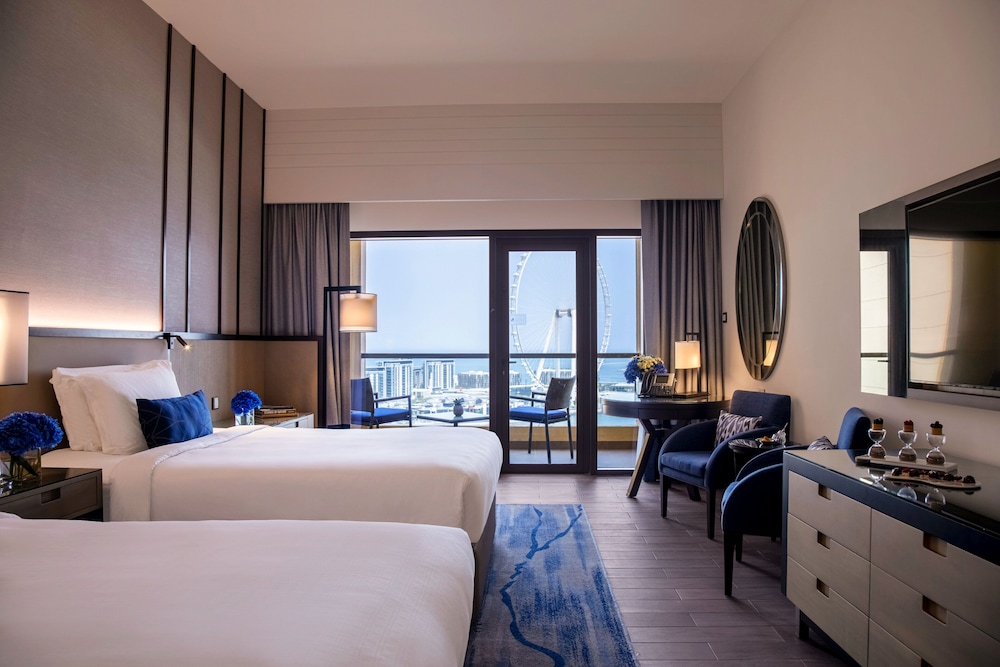 ROOM, TWIN BEDS, SEA FRONT, BALCONY