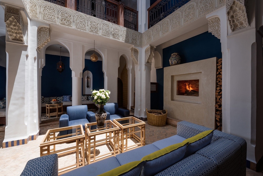 Riad Les Yeux Bleus 54/75