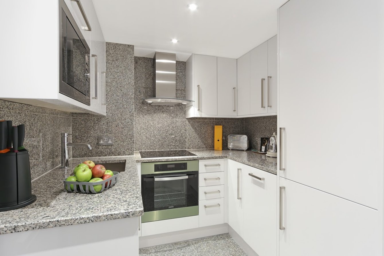 Mayfair House 46/58