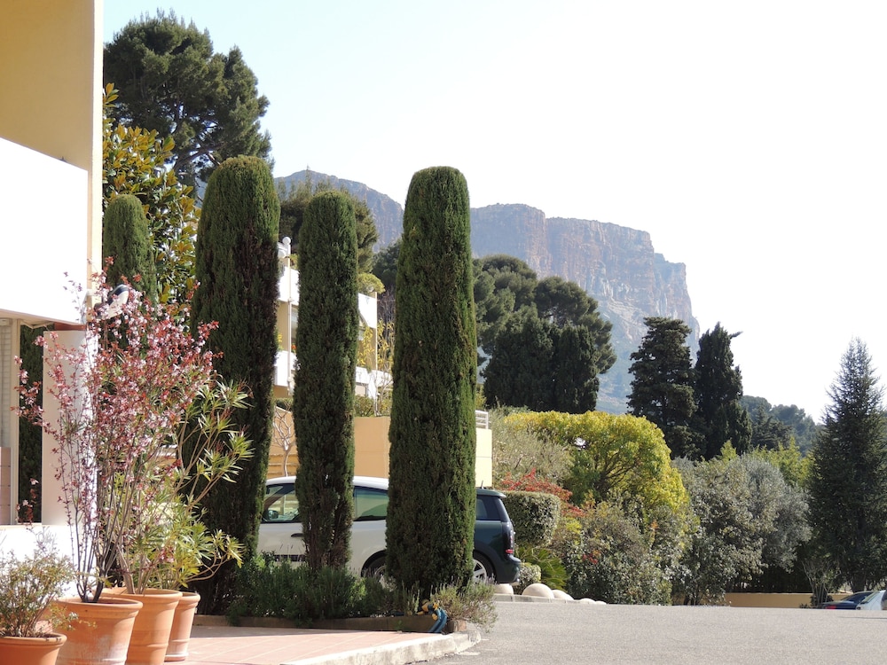 Pamela Hotel Cassis 66/75