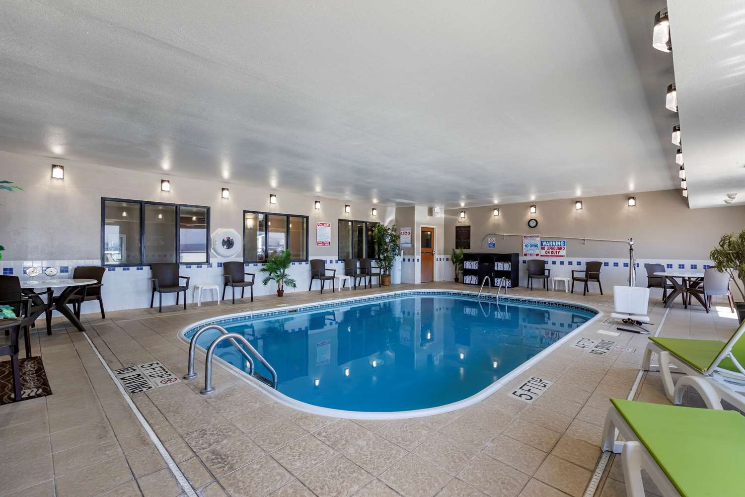 Comfort Inn And Suites Waterloo Cedar Falls Formerly Fairfield Inn Waterloo 10/10
