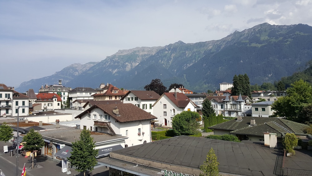 Hotel Bernerhof 66/69