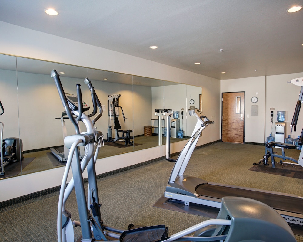 Hawthorn Extended Stay by Wyndham College Station South 20/34
