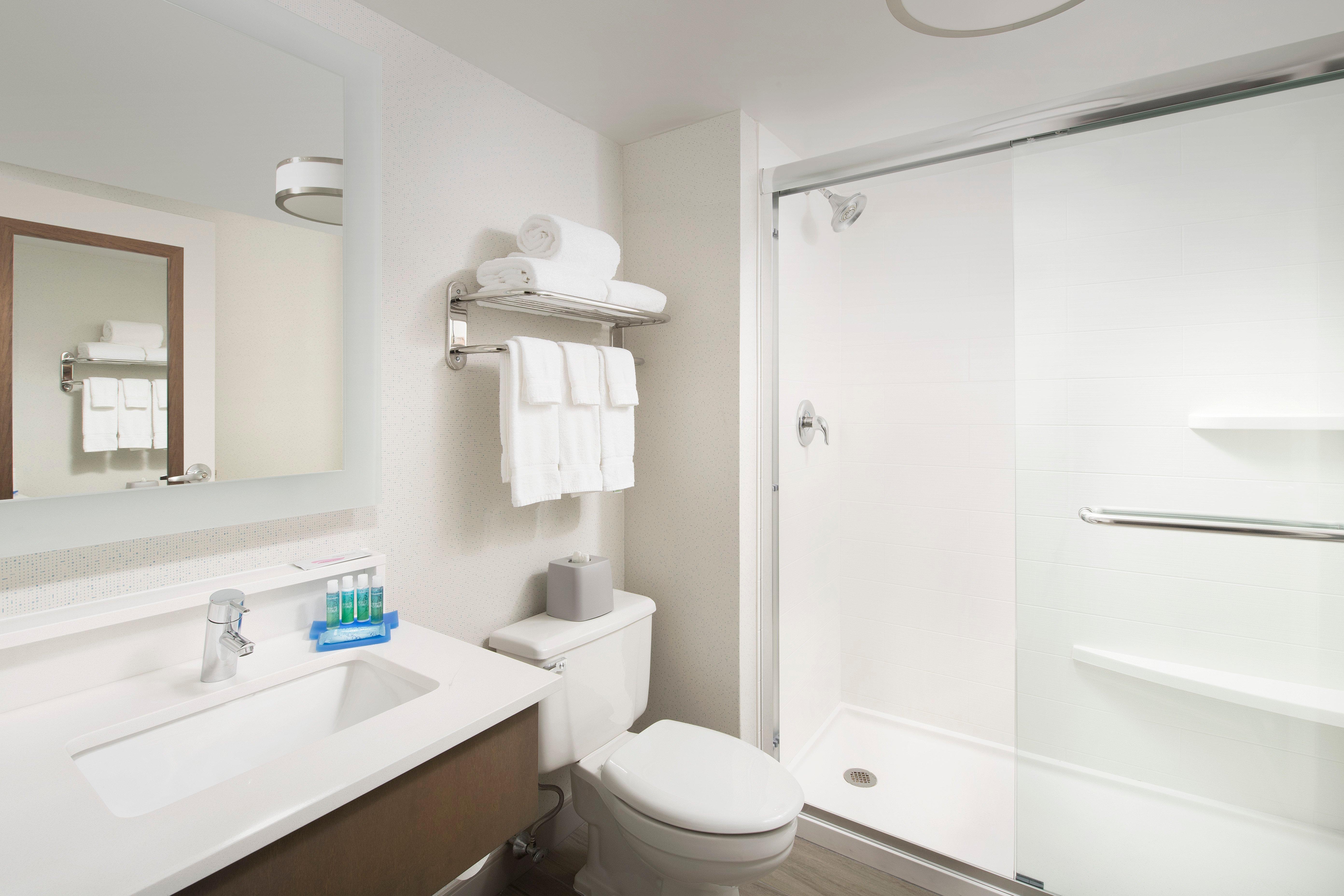 غرفة بسرير كينج، HOLIDAY INN EXPRESS ANDOVER NORTH - LAWRENCE 3/3