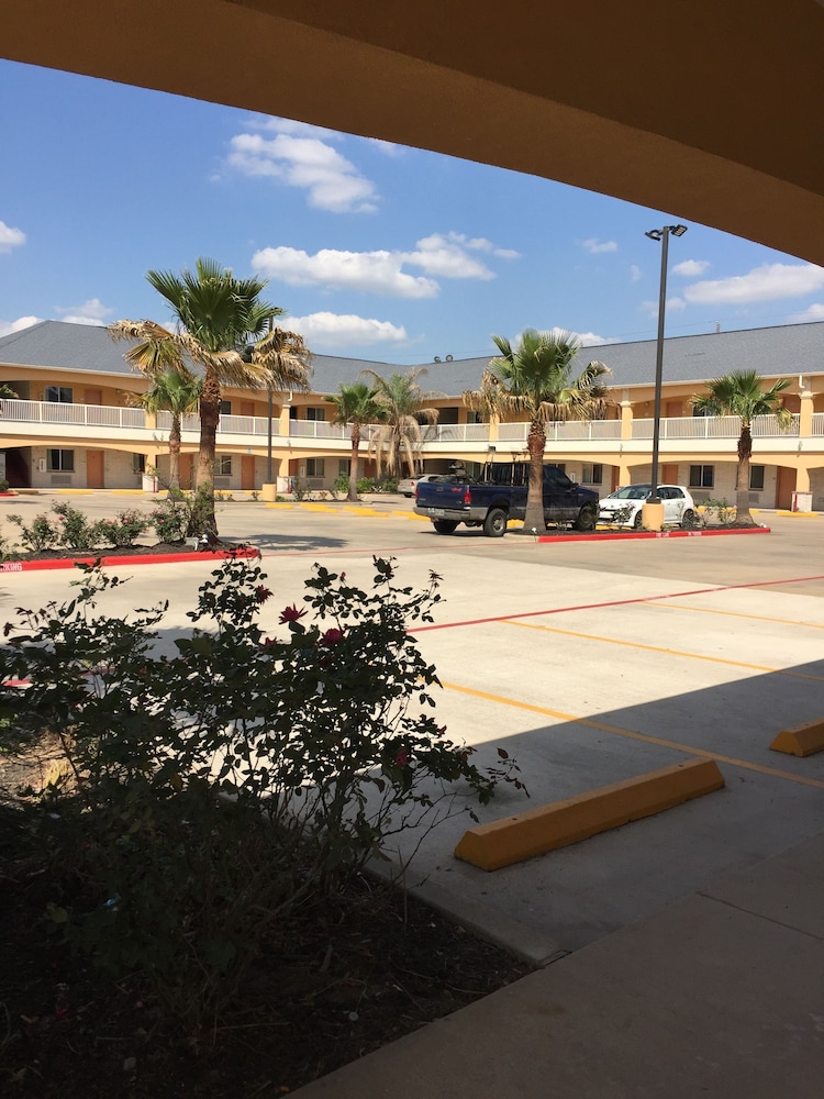 Scottish Inns Suites Timber Creek Houston 28/41