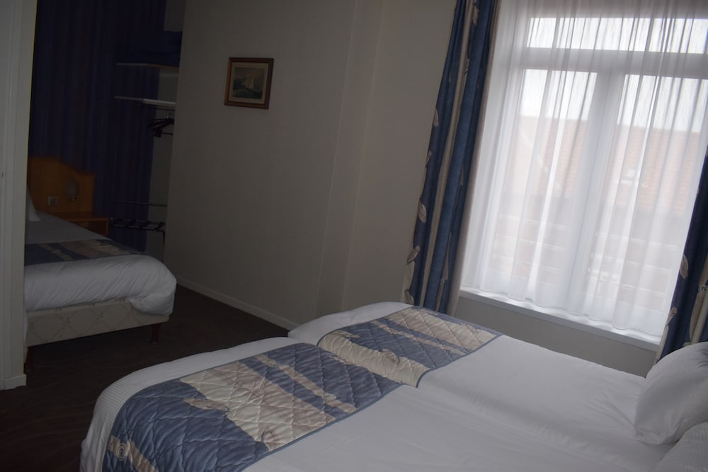 Metropol Hotel 14/66