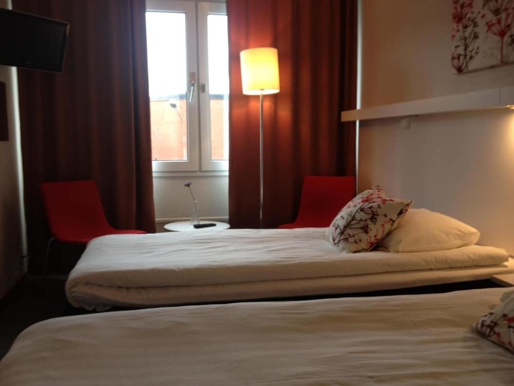 Kumla Hotel 5/38