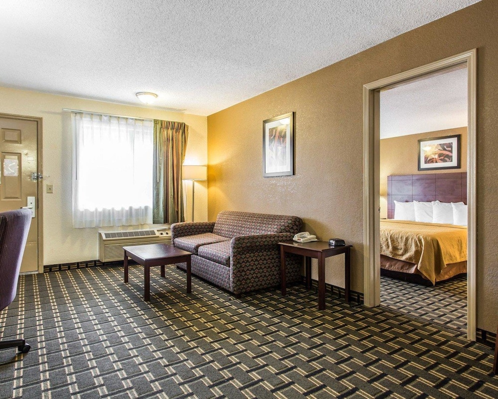 Quality Inn And Suites Southlake 31/49