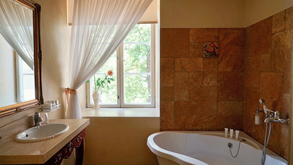 Grand Rose Spa Hotel 59/63