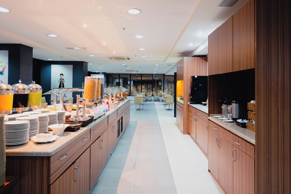 Ibis Curitiba Shopping 10/71