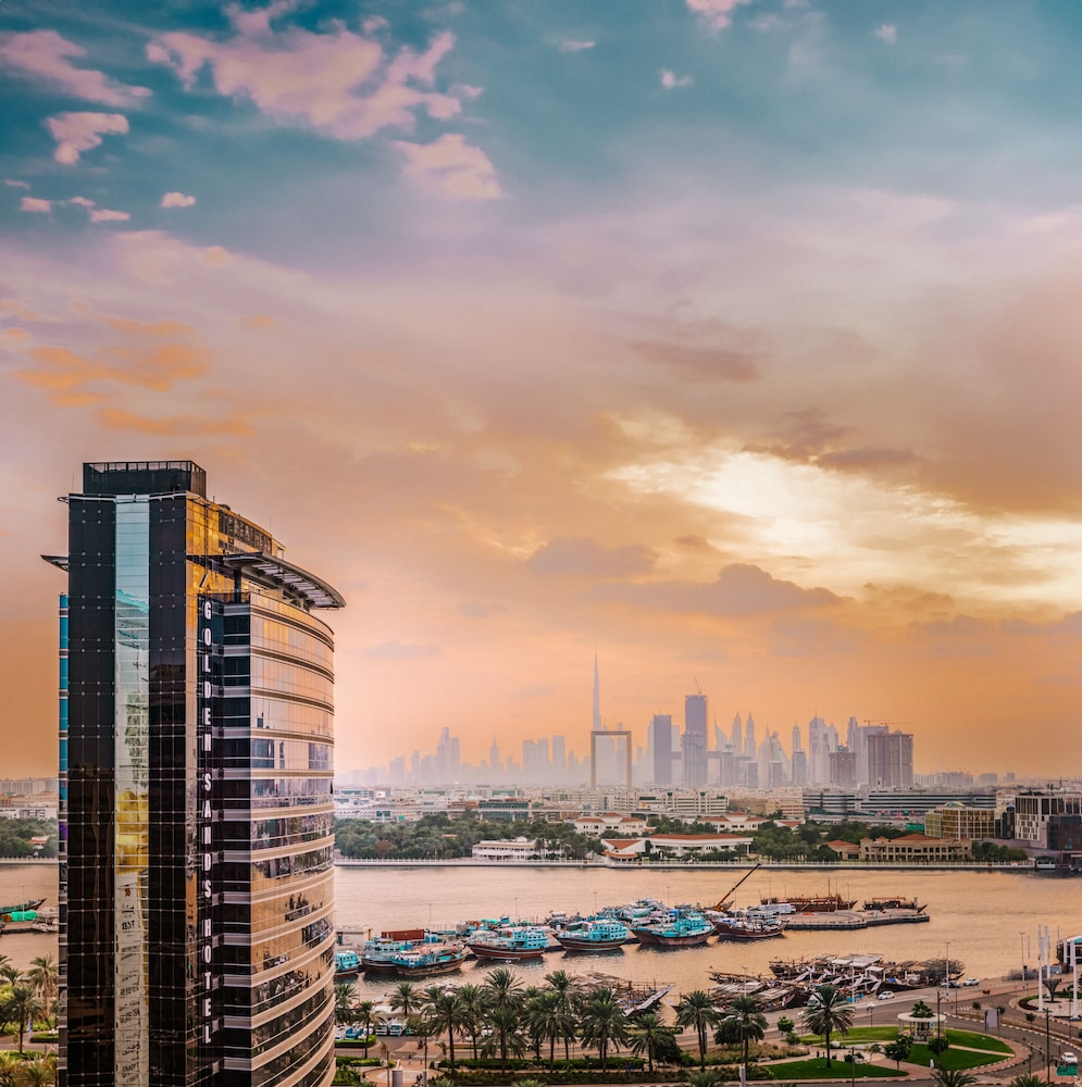 Movenpick Dubai Creek 40/49
