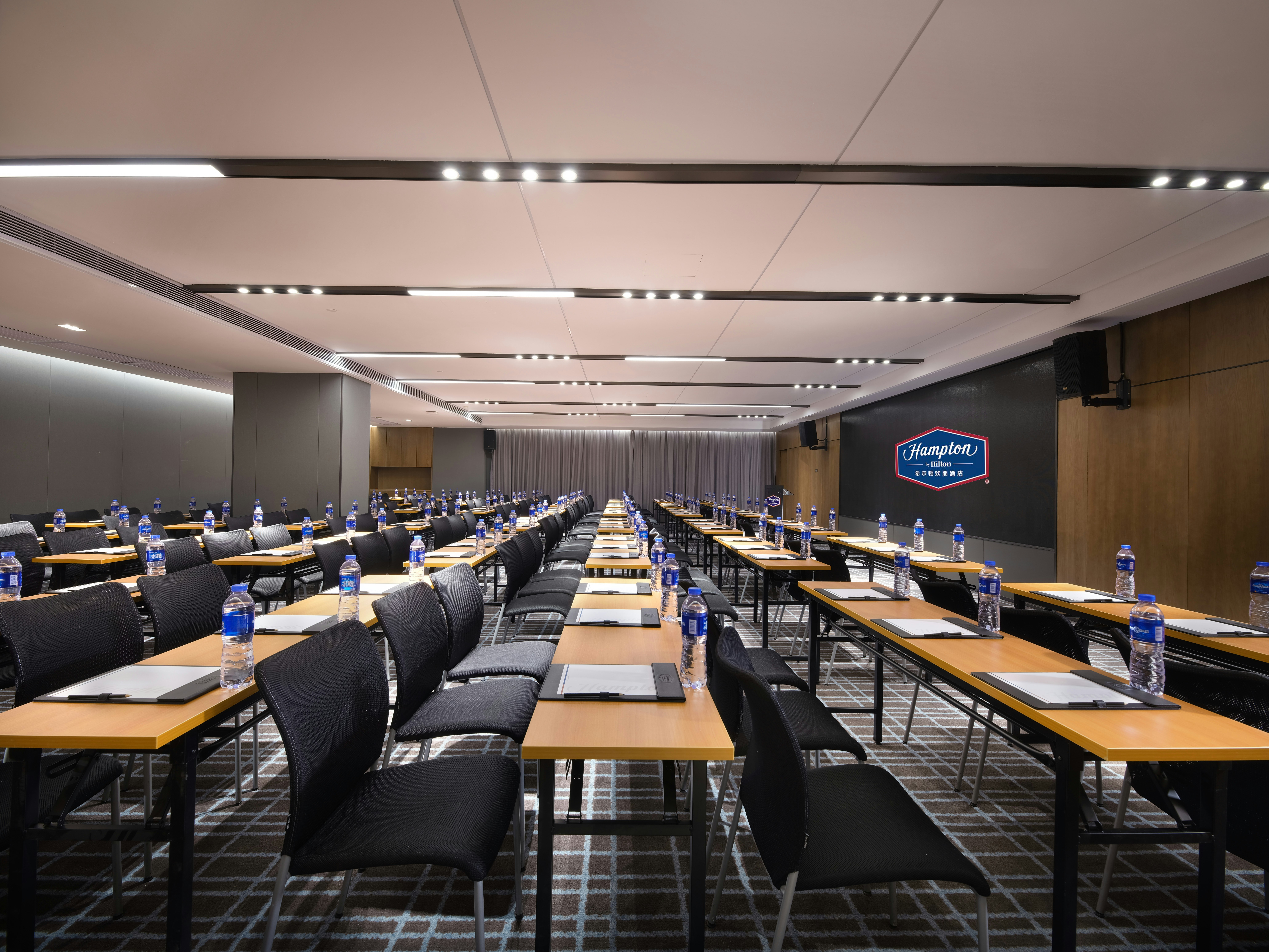 Hampton by Hilton Guangzhou Tianhe Sports Center 18/18