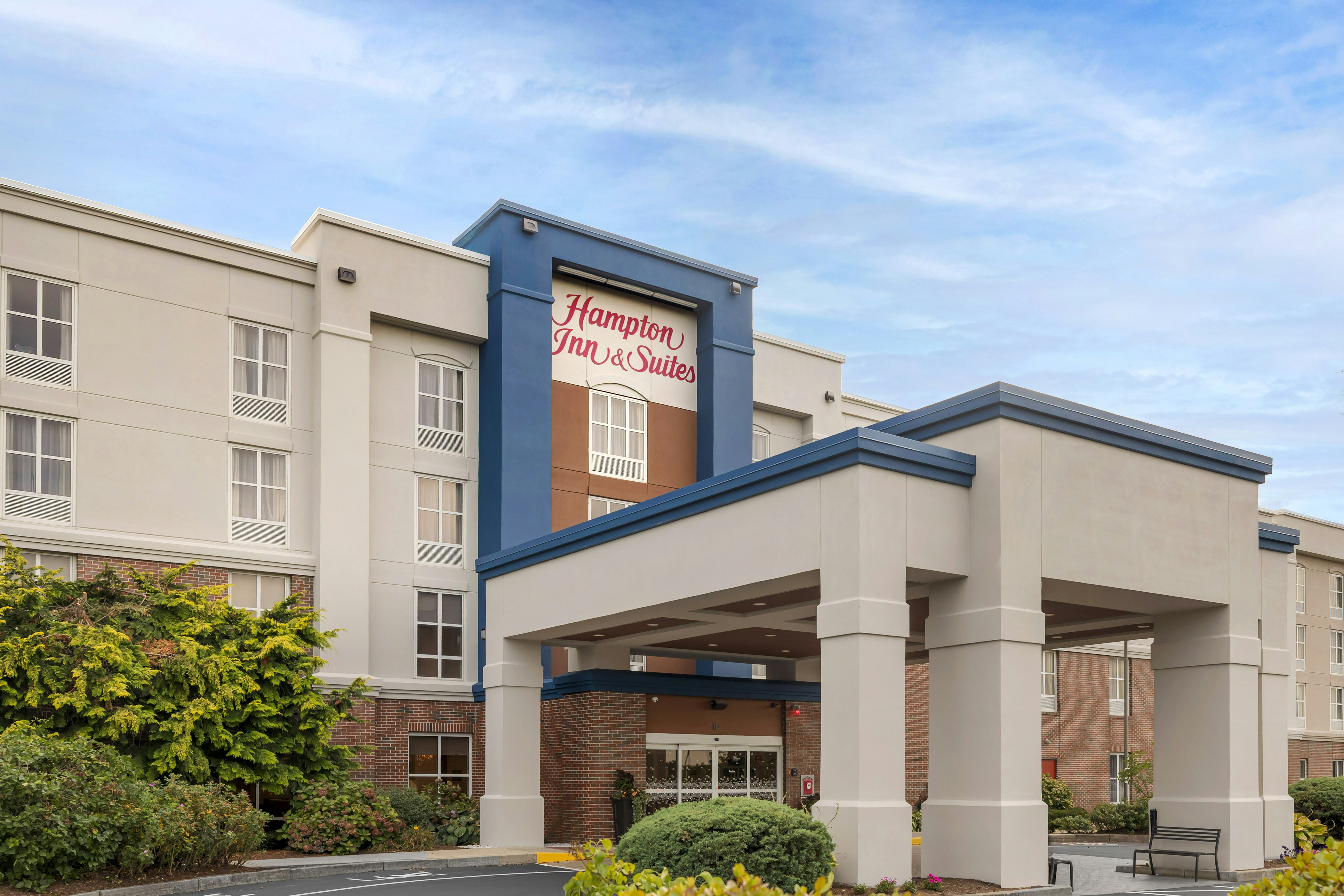 Hampton Inn & Suites Plymouth 2/25