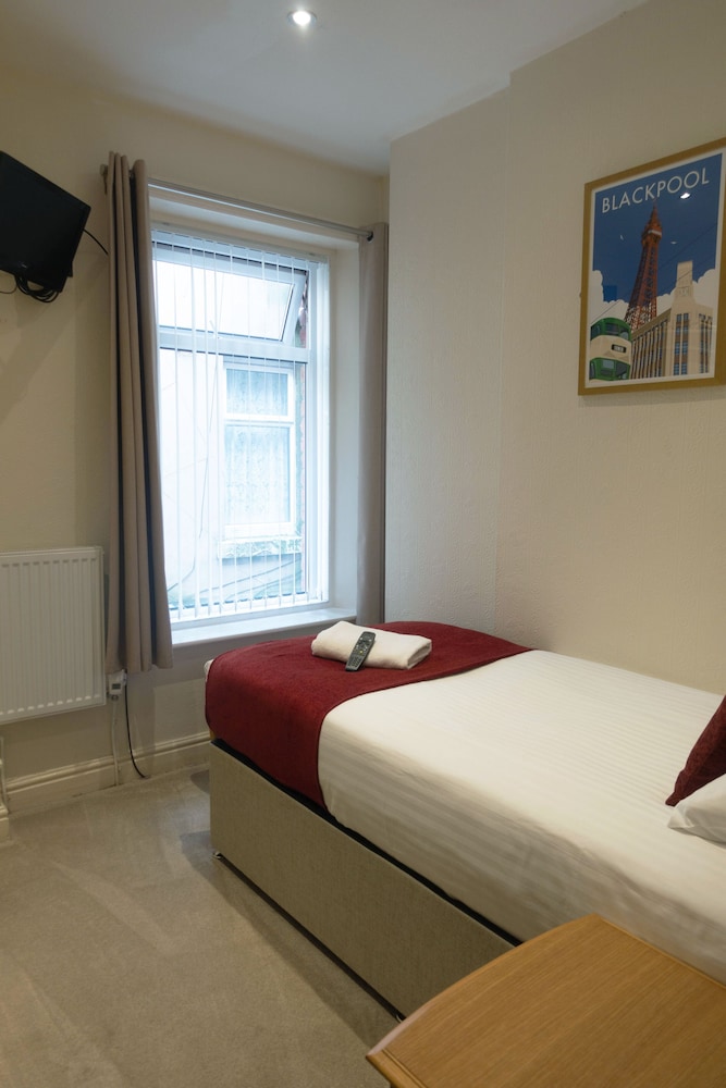 The Kings Cross Hotel 16/48