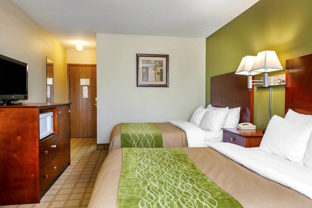 Quality Inn I-74 Batesville 18/41
