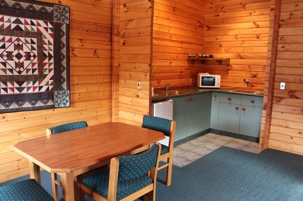 Alpine Lodge 35/69