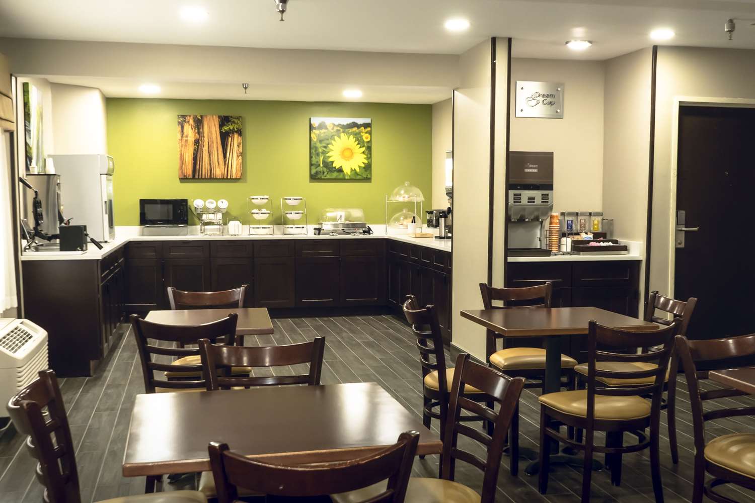 Sleep Inn & Suites Omaha Airport 9/12