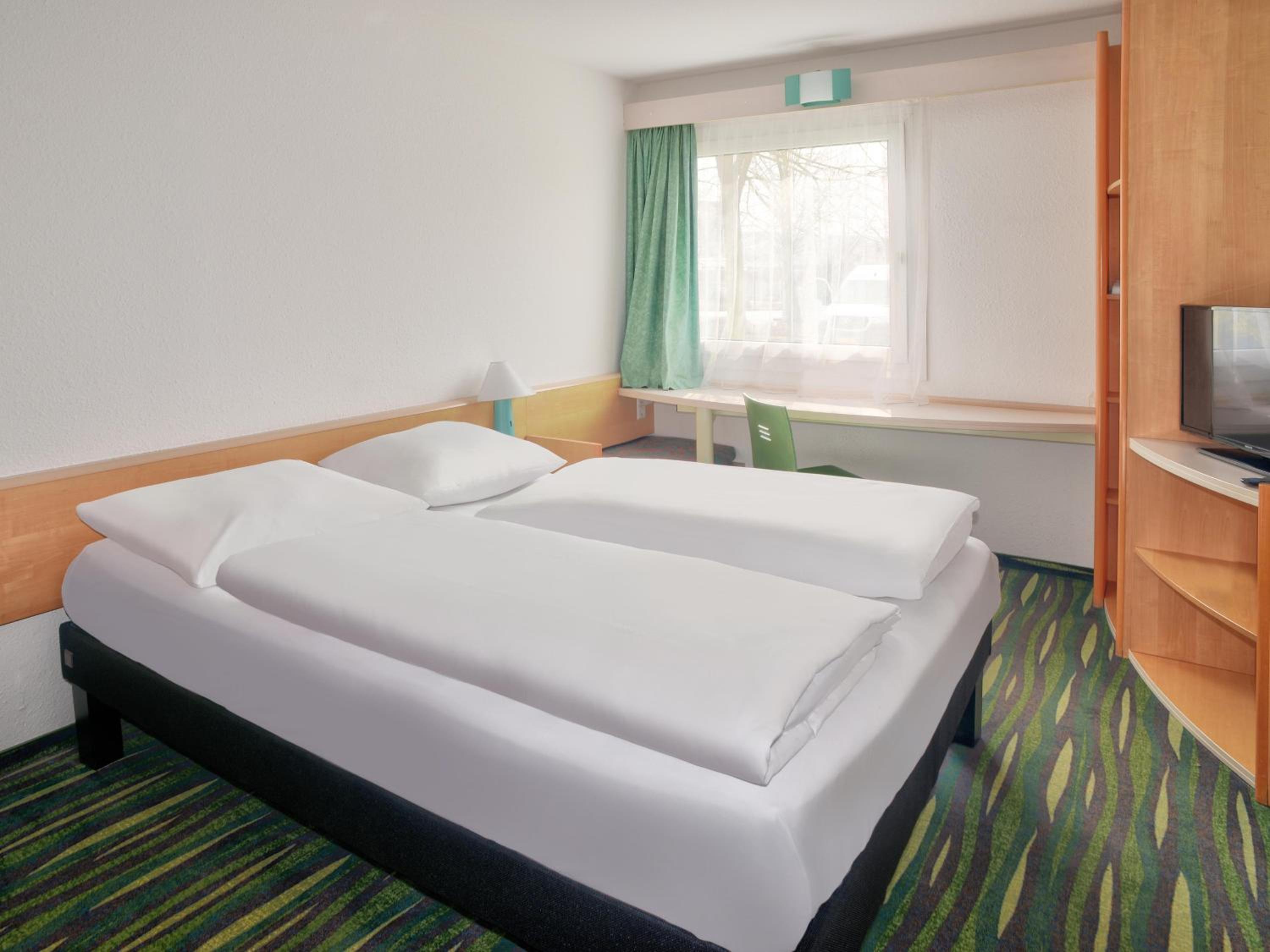 Room, Double Bed