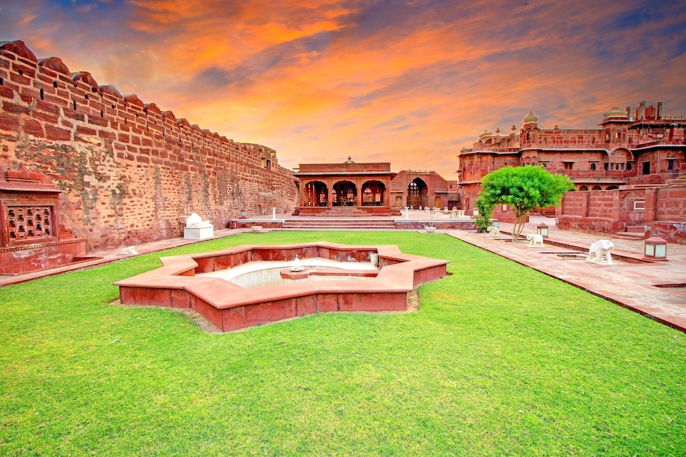 FORT POKARAN HOTEL 26/34
