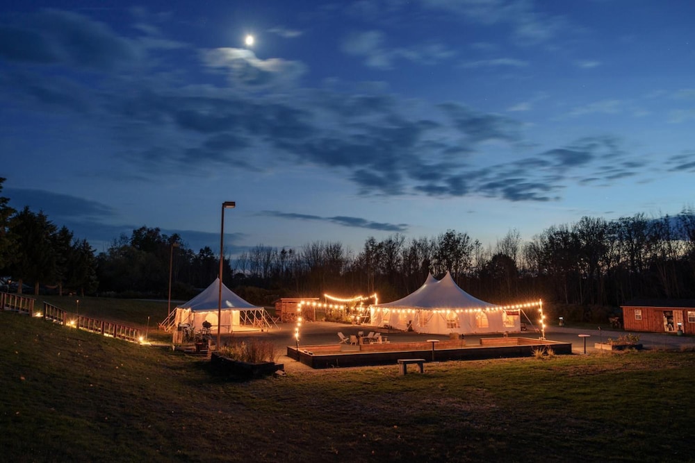 Firelight Camps 33/44