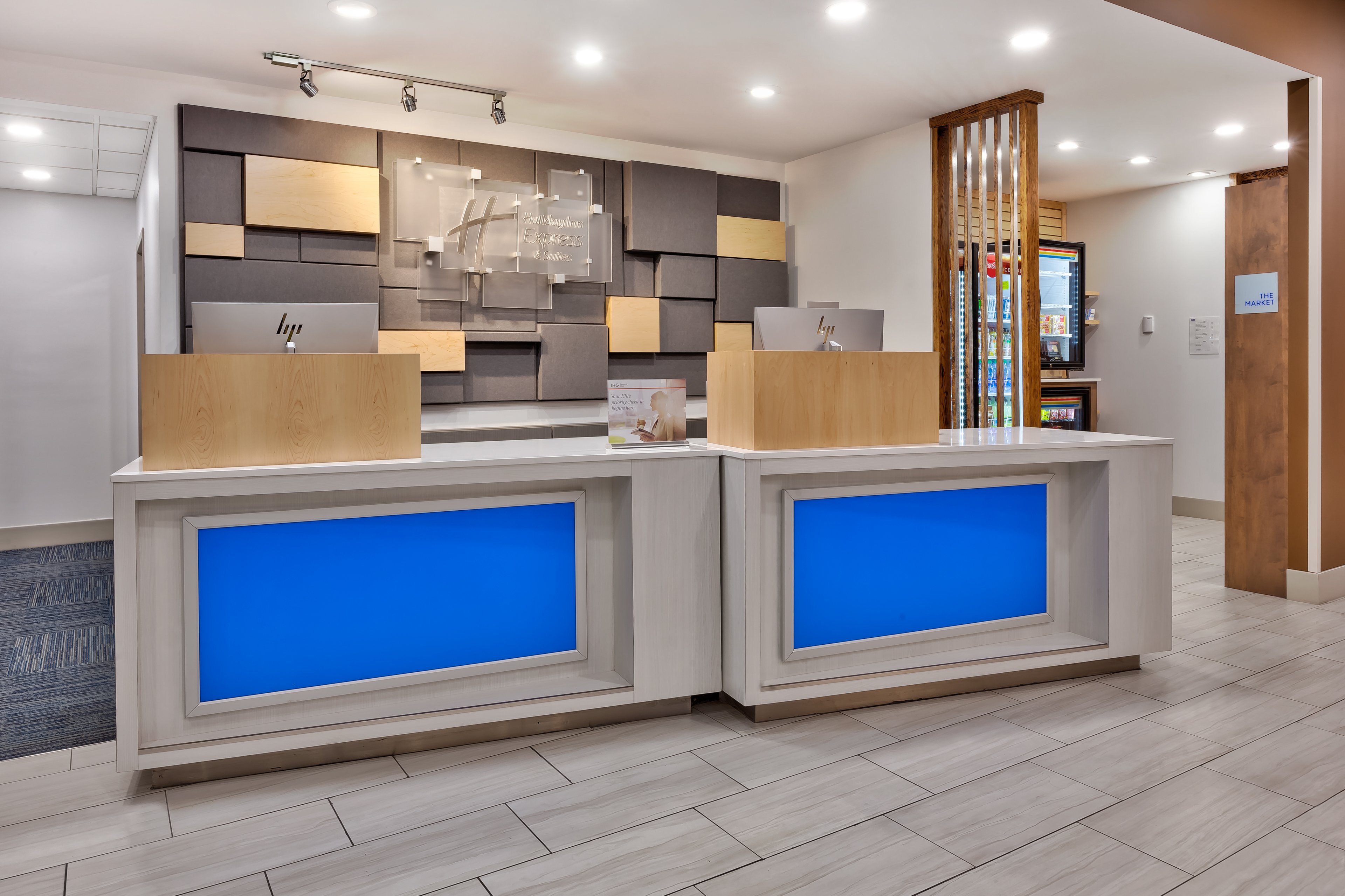 Holiday Inn Express Suites Milan Sandusky Area 24/25