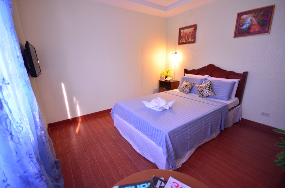 Casanas Suites 6/32