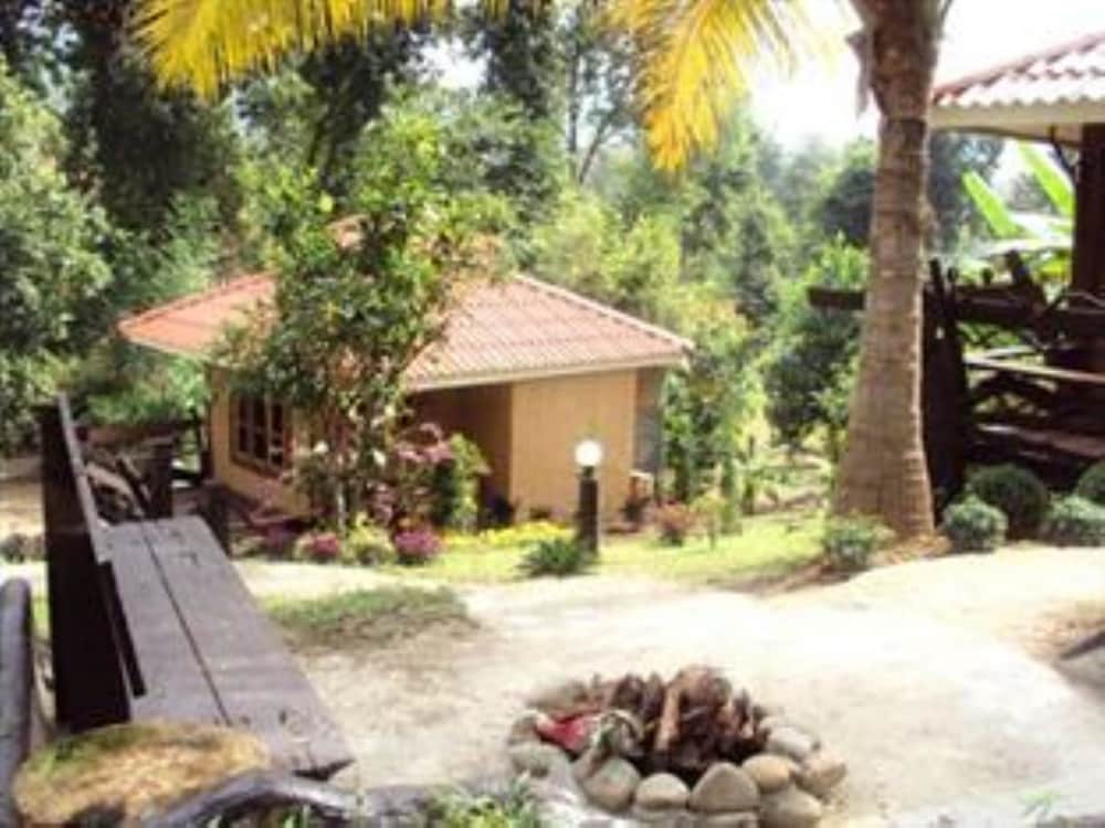Baan Phuthadol 13/41