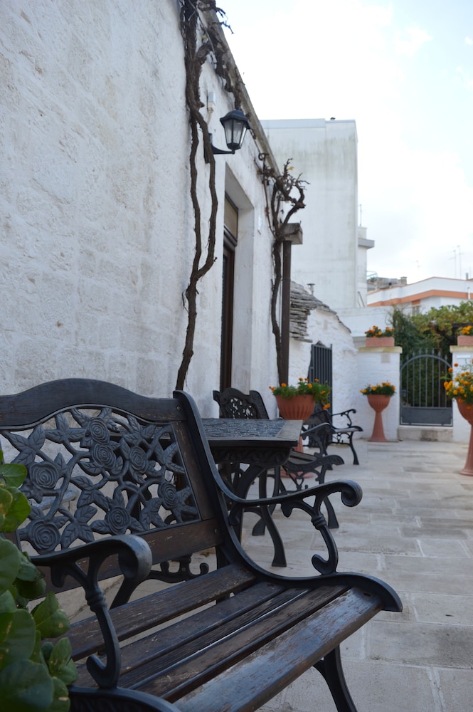 GIARDINO DEI TRULLI 18/32