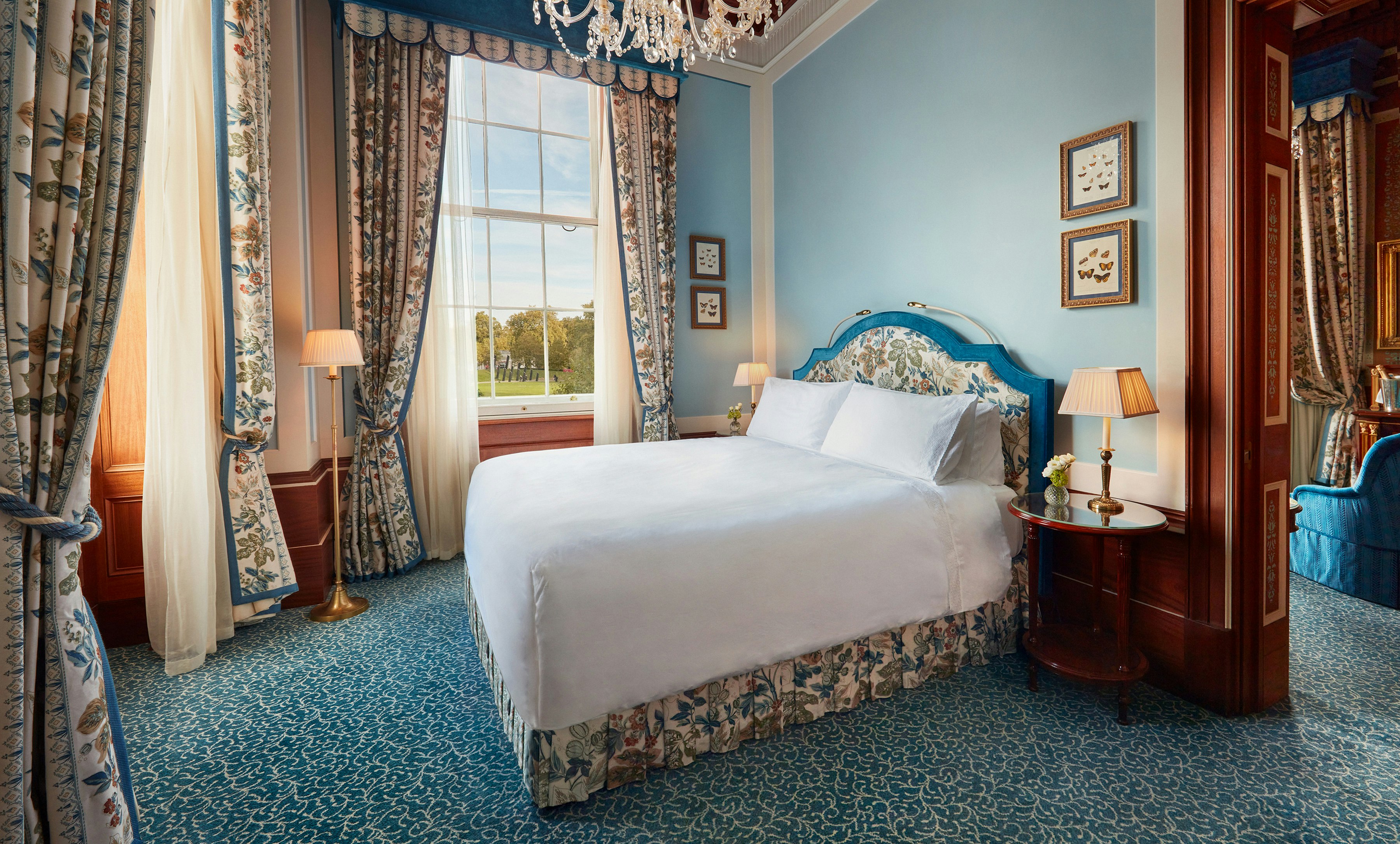 Hyde Park, Suite, Corner