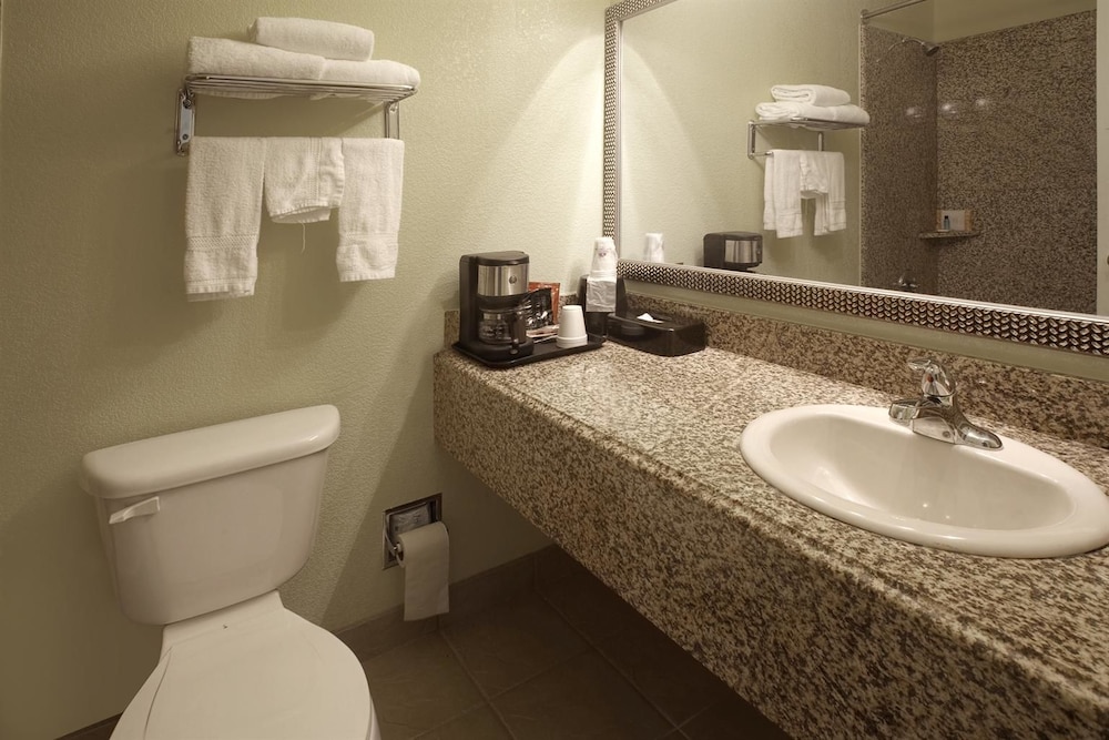 Americas Best Value Inn Waco 12/13