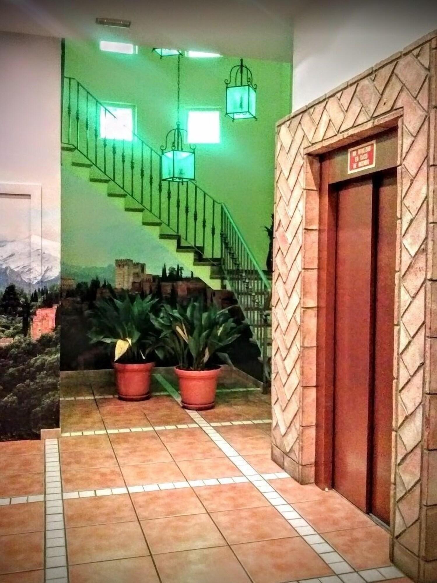 Hotel Asador Albenzaire 33/62