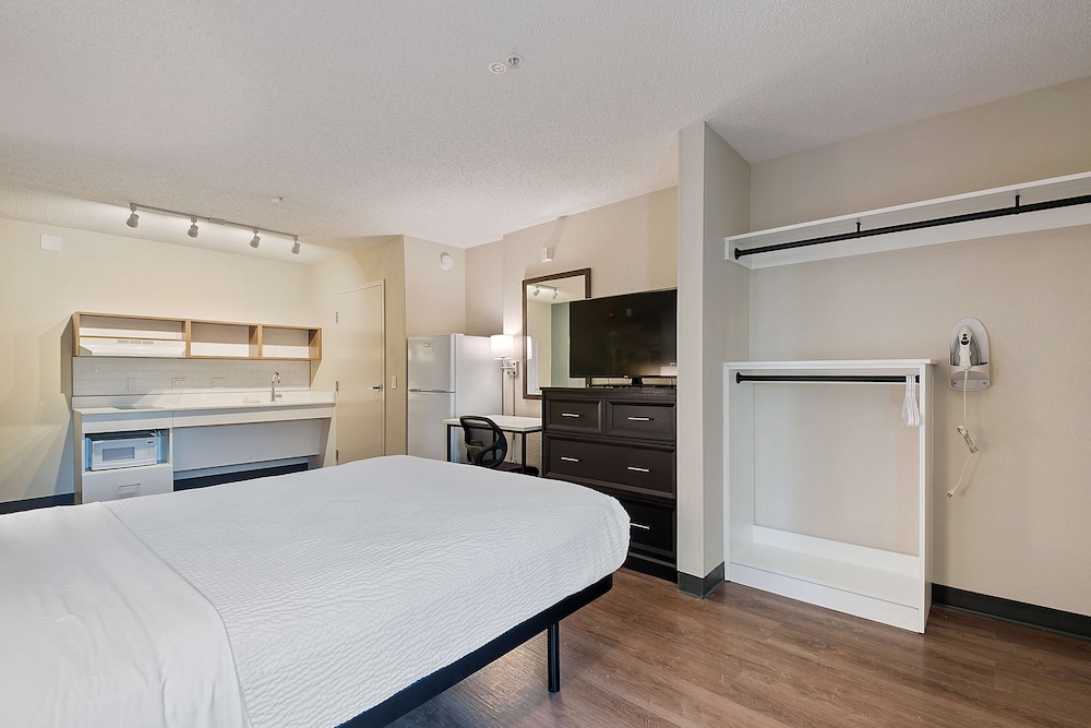Extended Stay America - Miami - Airport - Blue Lagoon 6/43