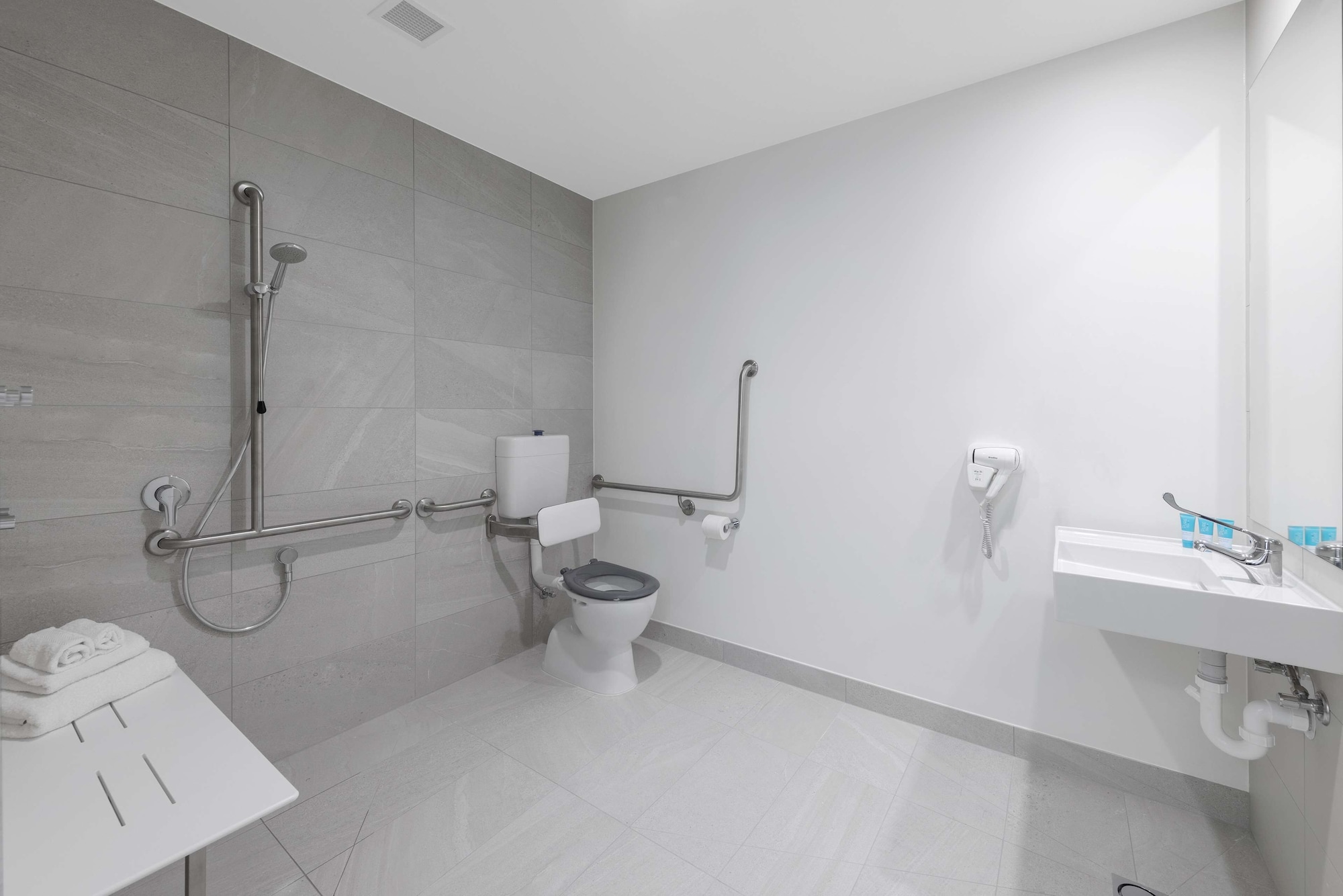 غرفة قياسية بسرير كوين لذوي الإعاقة، Best Western Queen Victoria Market Hotel 3/4