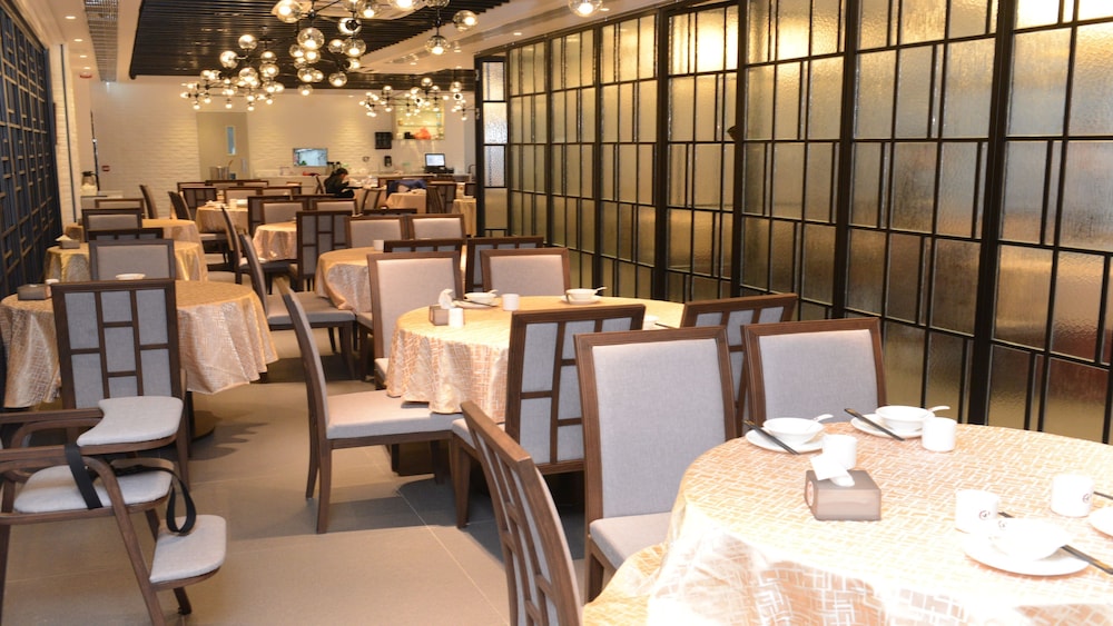 Holiday Inn Express Causeway Bay Hong Kong 61/76