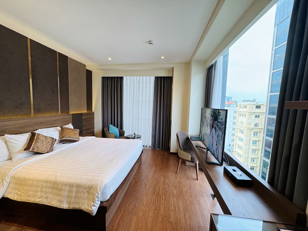 PREMIER, CITY VIEW