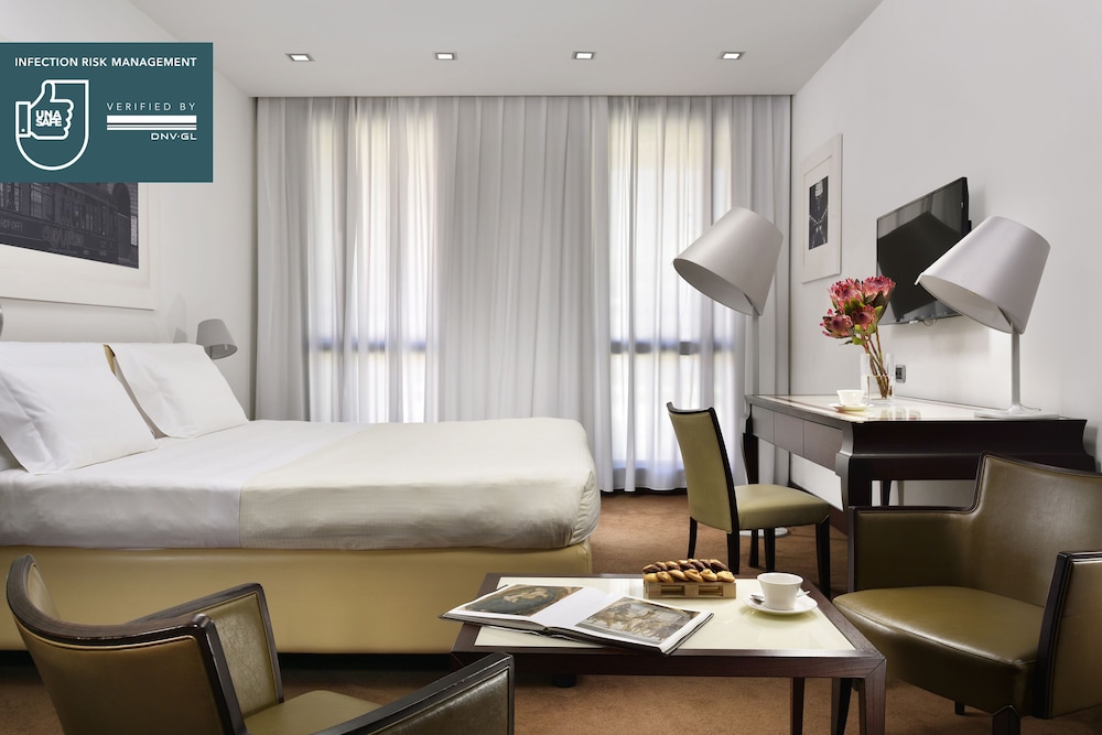 Unahotels Cusani Milan 22/69
