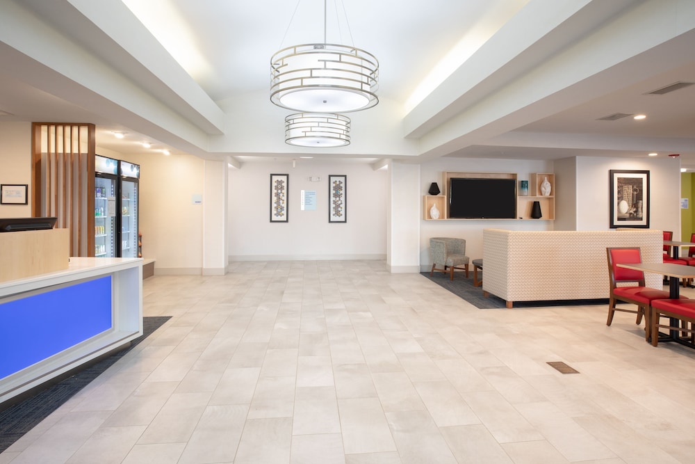 Holiday Inn Express Hotel Suites Longmont 7/49
