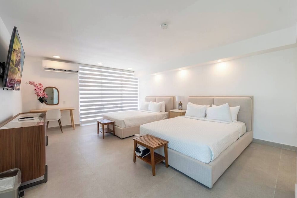 Superior, Studio, 2 Double Beds, Ocean View