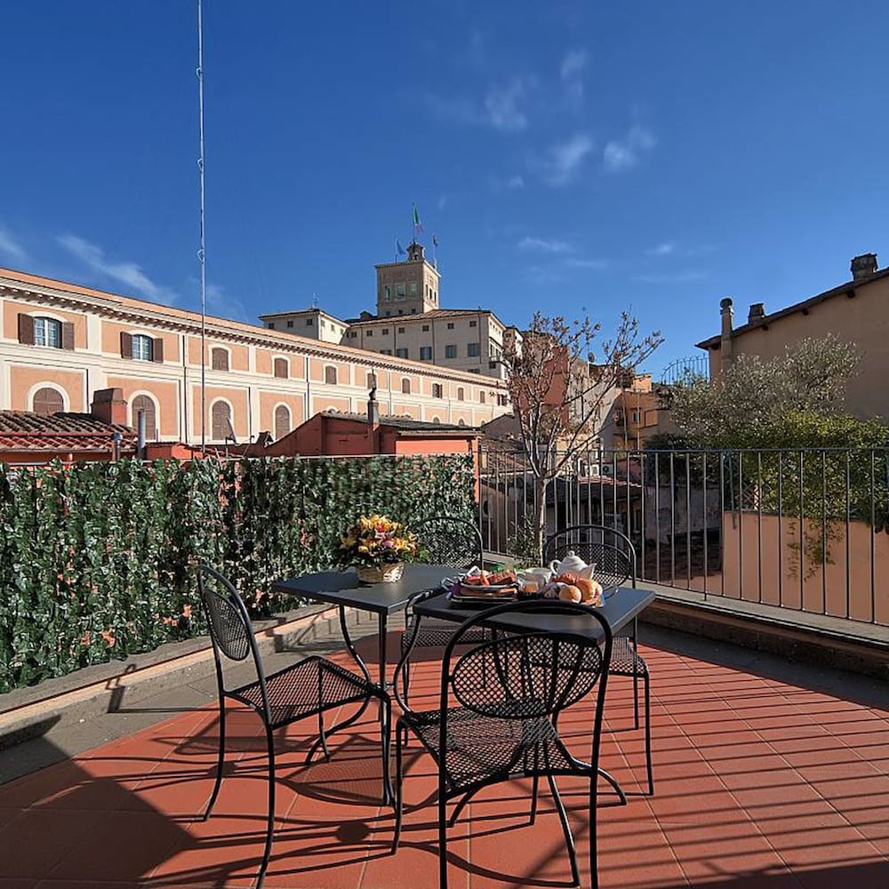 Trevi Palace Luxury Inn 51/54