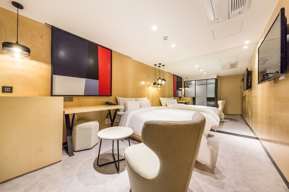 Hotel Forestar Sinchon 15/26