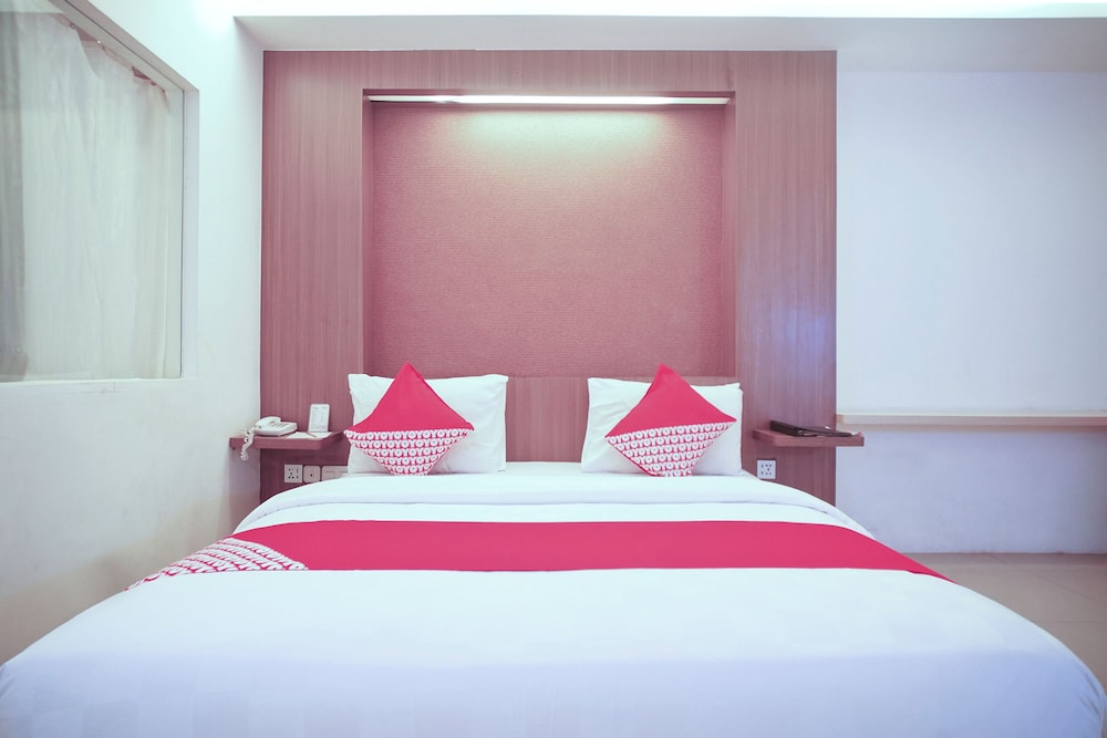 Collection O 166 Hotel Princess 25/33