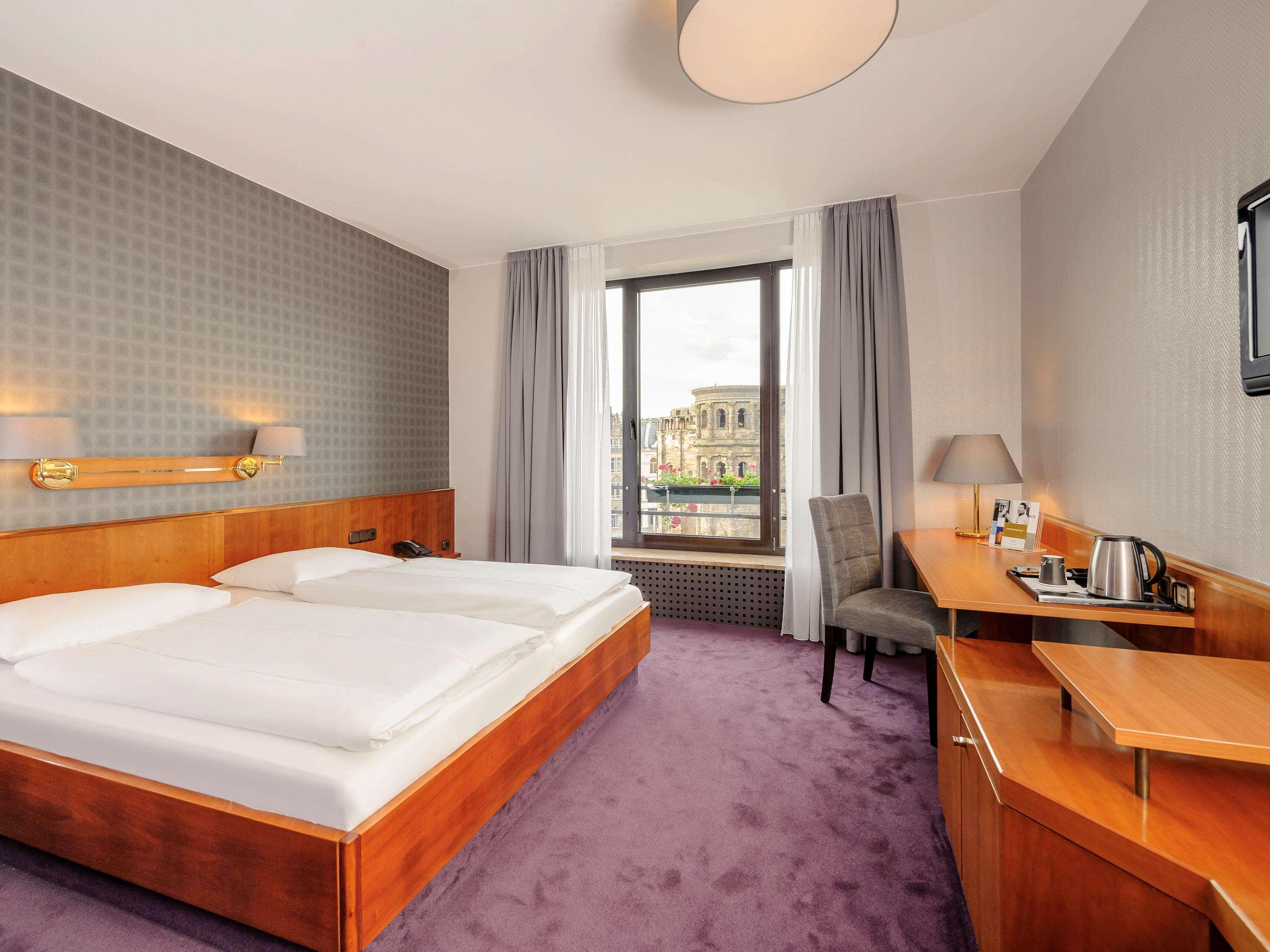 Superior, Double Bed, Porta View