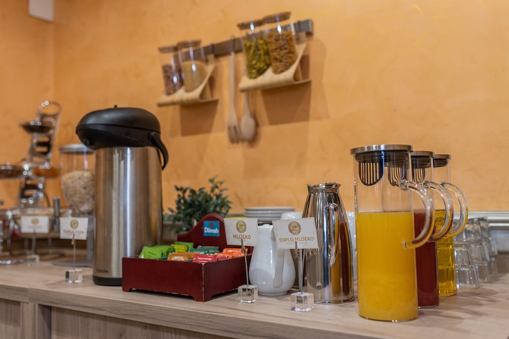 Hotel Park 23/48