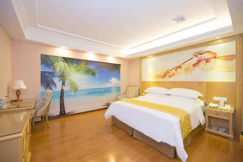 Vienna Hotel (Guangzhou Panyu Changlong & Jinjiang Avenue) 7/55