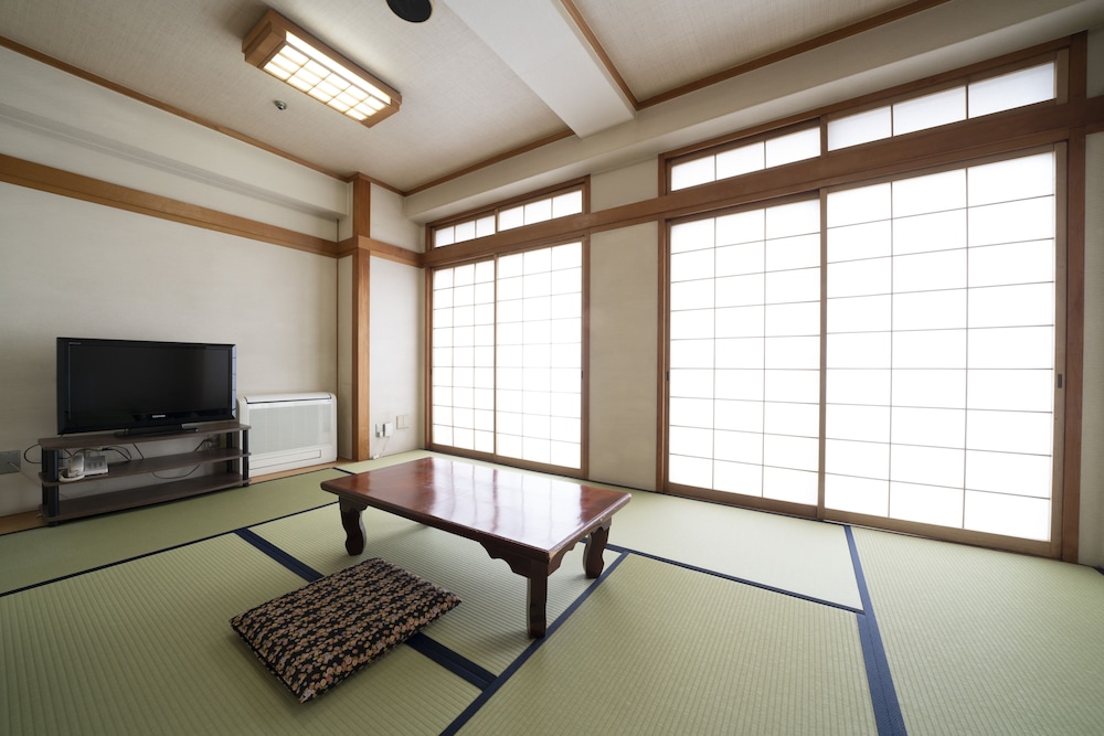 Royal Hotel Uohachi 39/53